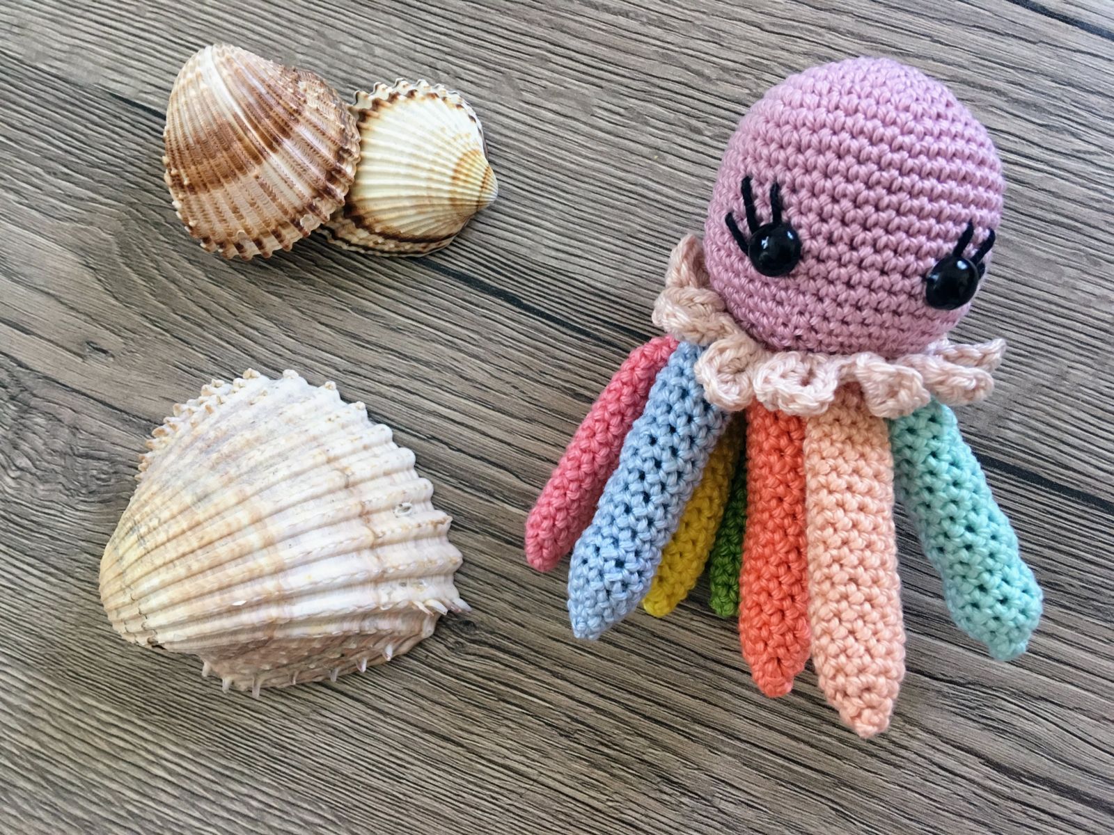 Blog-Inhaltsbild für 'Kostenlose Häkelanleitung, Krake Kimberly'