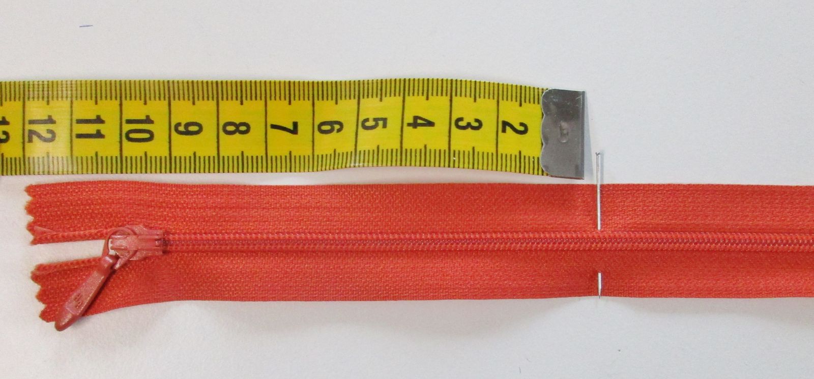 Blog-Inhaltsbild für 'Das Apfeltäschchen: Portemonnaie, Geldbörse oder Brustbeutel Versteckerlie, Nähanleitung mit Schnittmuster: Nähe dir einen Apfel aus Filz'