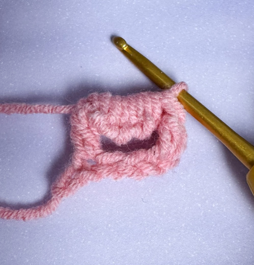 Blog-Inhaltsbild für 'Kuschelige Eulen-Wärmflasche häkeln'