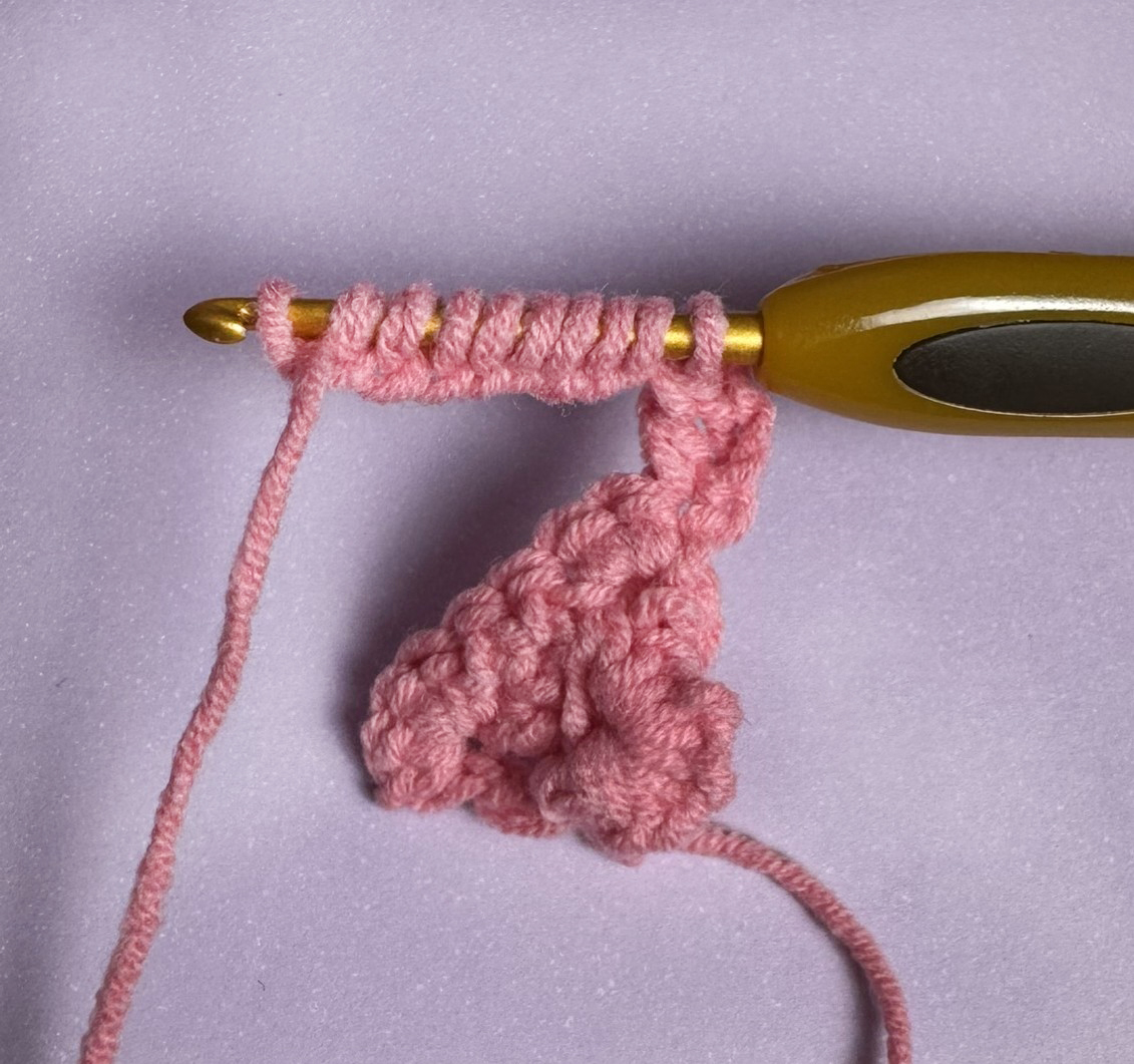 Blog-Inhaltsbild für 'Kuschelige Eulen-Wärmflasche häkeln'