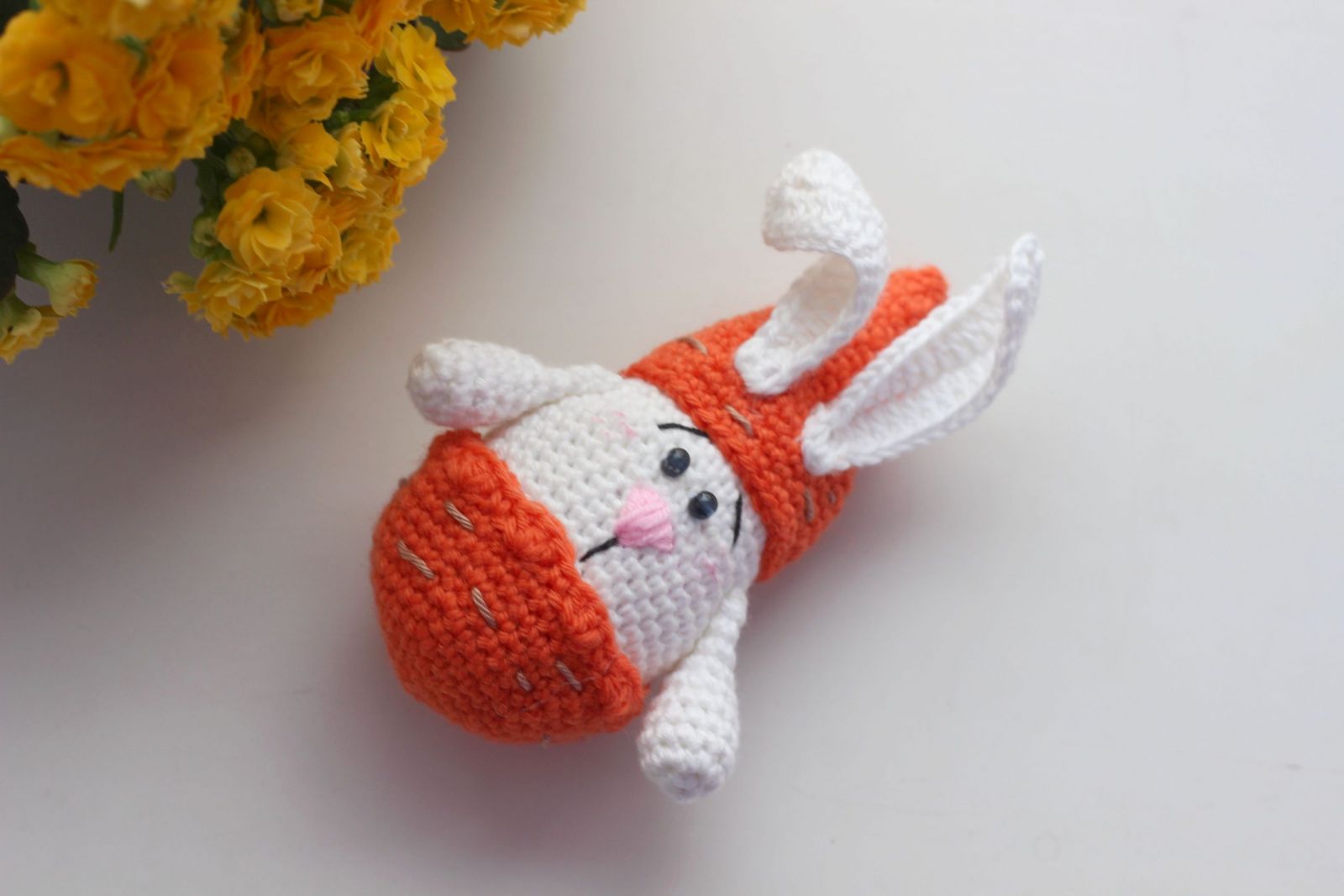 Blog-Inhaltsbild für 'Osterdeko Kostenlose Häkelanleitung für Hase'