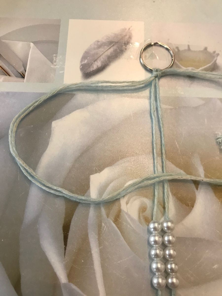 Blog-Inhaltsbild für 'Taschenbaumler Pearl knüpfen / Schlüsselanhänger'