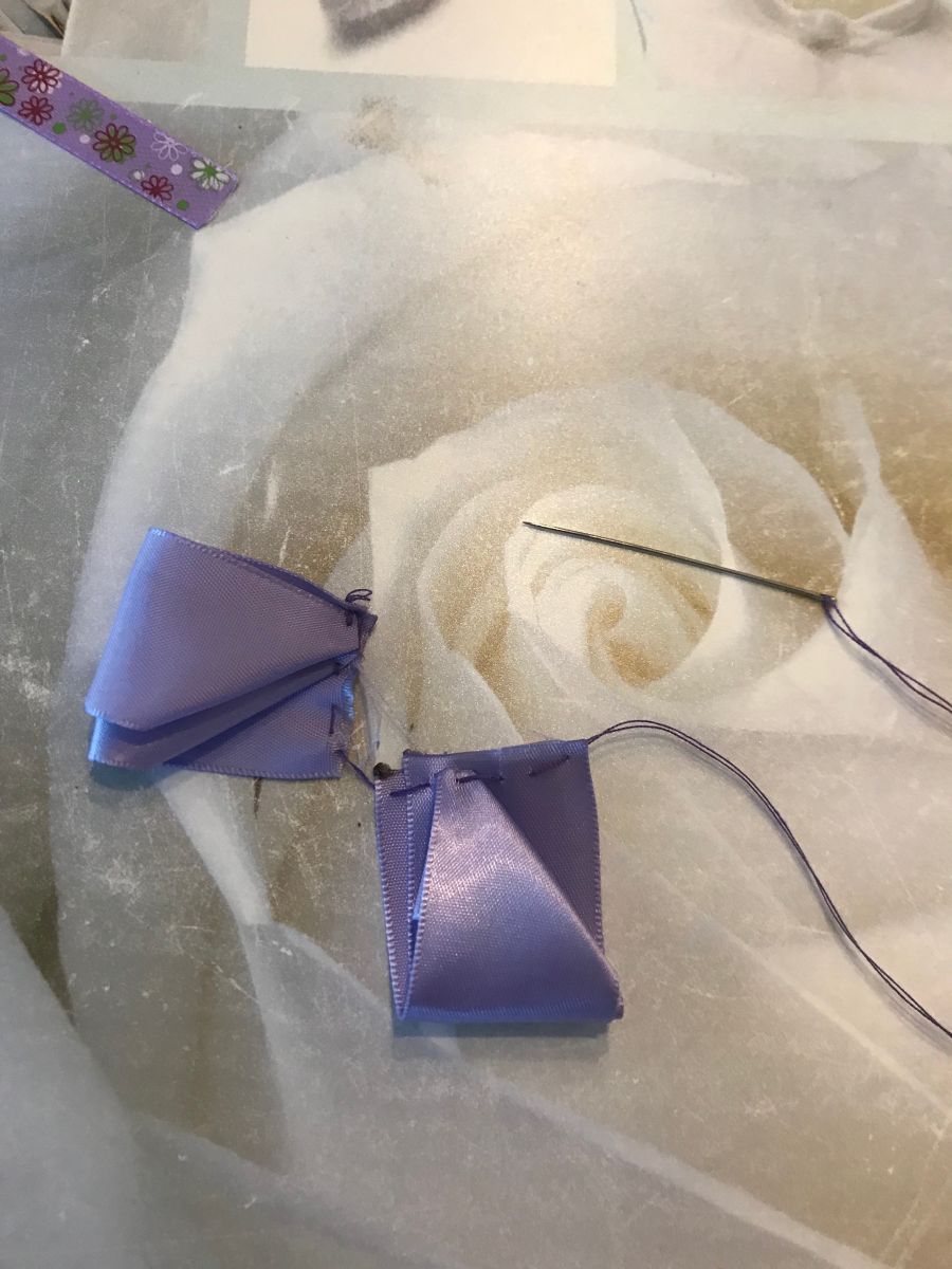 Blog-Inhaltsbild für 'Satinschleifen *1 Haarspangen Bastelanleitung'