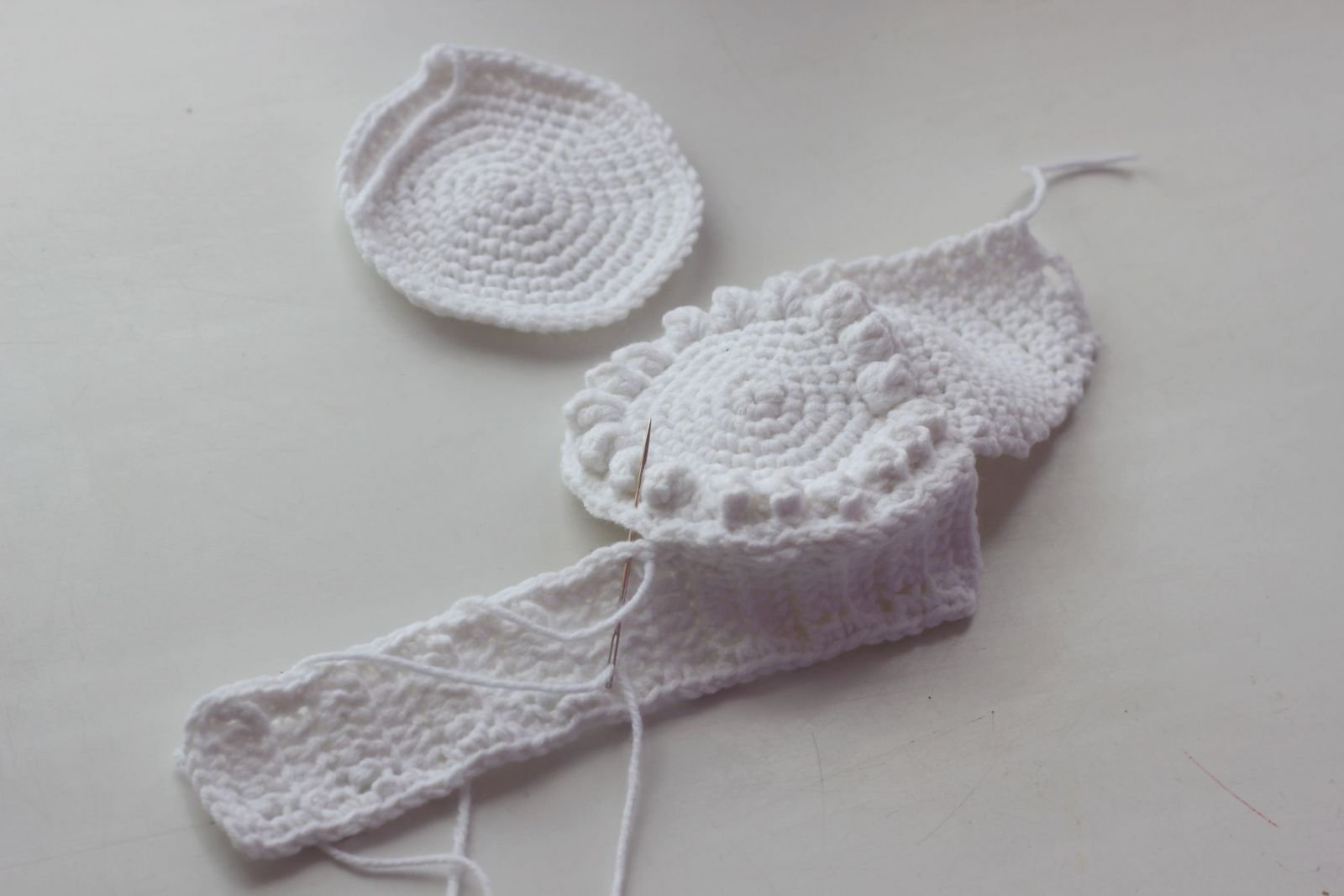 Blog-Inhaltsbild für 'Tasche häkeln. Kostenlose Häkelanleitung für die Puppentasche Schaf'