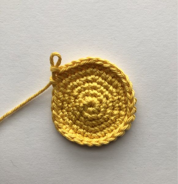 Blog-Inhaltsbild für 'Kostenlose Häkelanleitung Osterhasen-Ei'