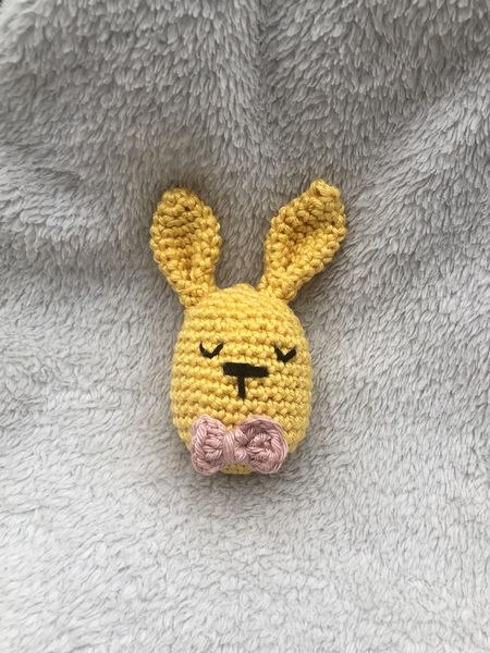 Blog-Inhaltsbild für 'Kostenlose Häkelanleitung Osterhasen-Ei'