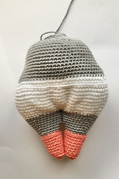 Blog-Inhaltsbild für 'Kostenlose Häkelanleitung Nilpferd Ballerina'