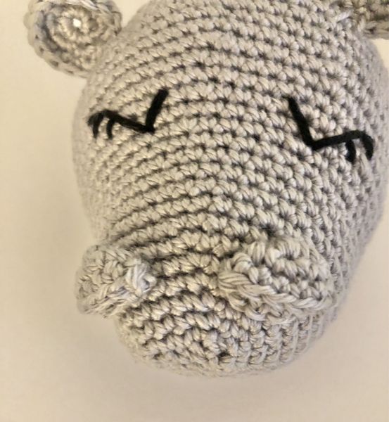 Blog-Inhaltsbild für 'Kostenlose Häkelanleitung Nilpferd Ballerina'