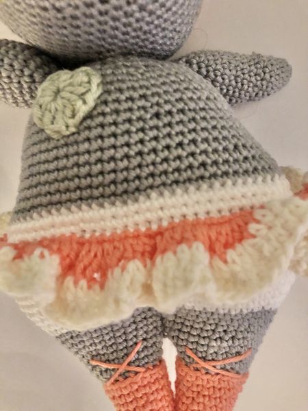 Blog-Inhaltsbild für 'Kostenlose Häkelanleitung Nilpferd Ballerina'