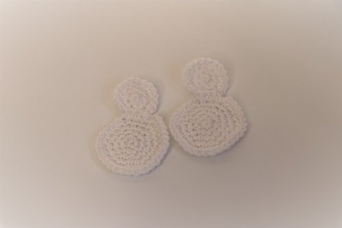 Blog-Inhaltsbild für 'Kostenlose Häkelanleitung für Schneemann-Anhänger'