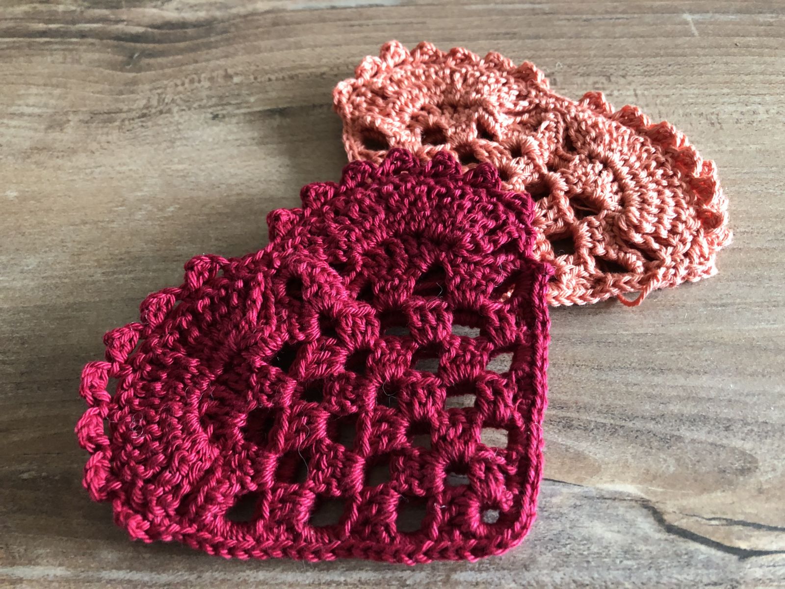 Blog-Inhaltsbild für 'Warum selbstgemachte Geschenke mehr Liebe enthalten - einen Adventskalender voller Liebe häkeln'