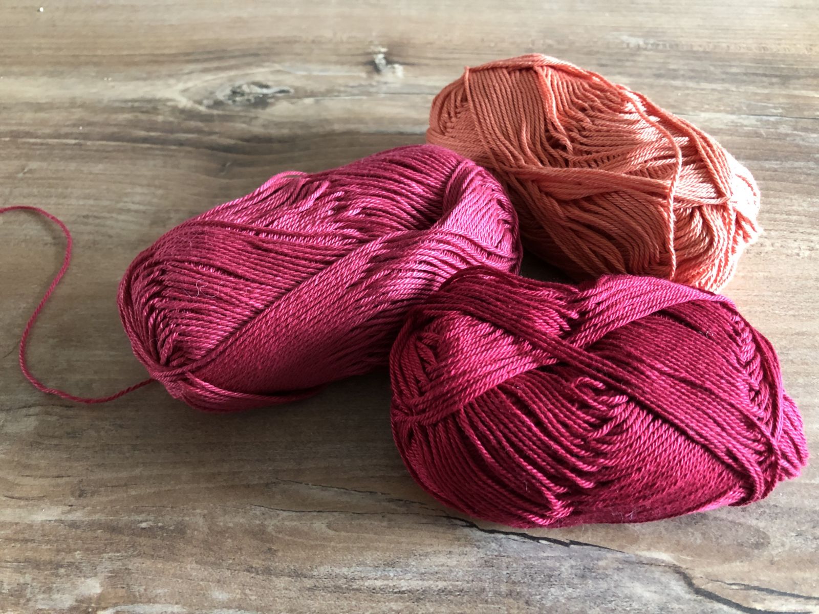 Blog-Inhaltsbild für 'Warum selbstgemachte Geschenke mehr Liebe enthalten - einen Adventskalender voller Liebe häkeln'