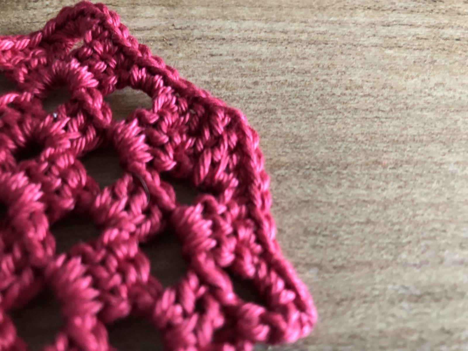 Blog-Inhaltsbild für 'Warum selbstgemachte Geschenke mehr Liebe enthalten - einen Adventskalender voller Liebe häkeln'