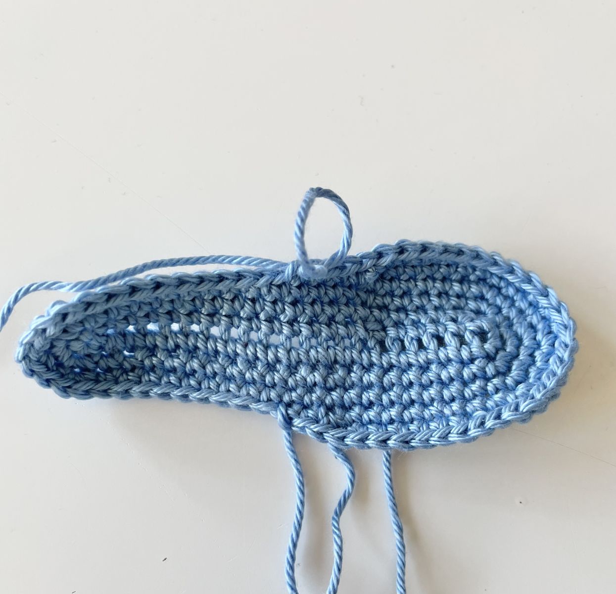 Blog-Inhaltsbild für 'Kostenlose Häkelanleitung für eine süße Amigurumi Katze'