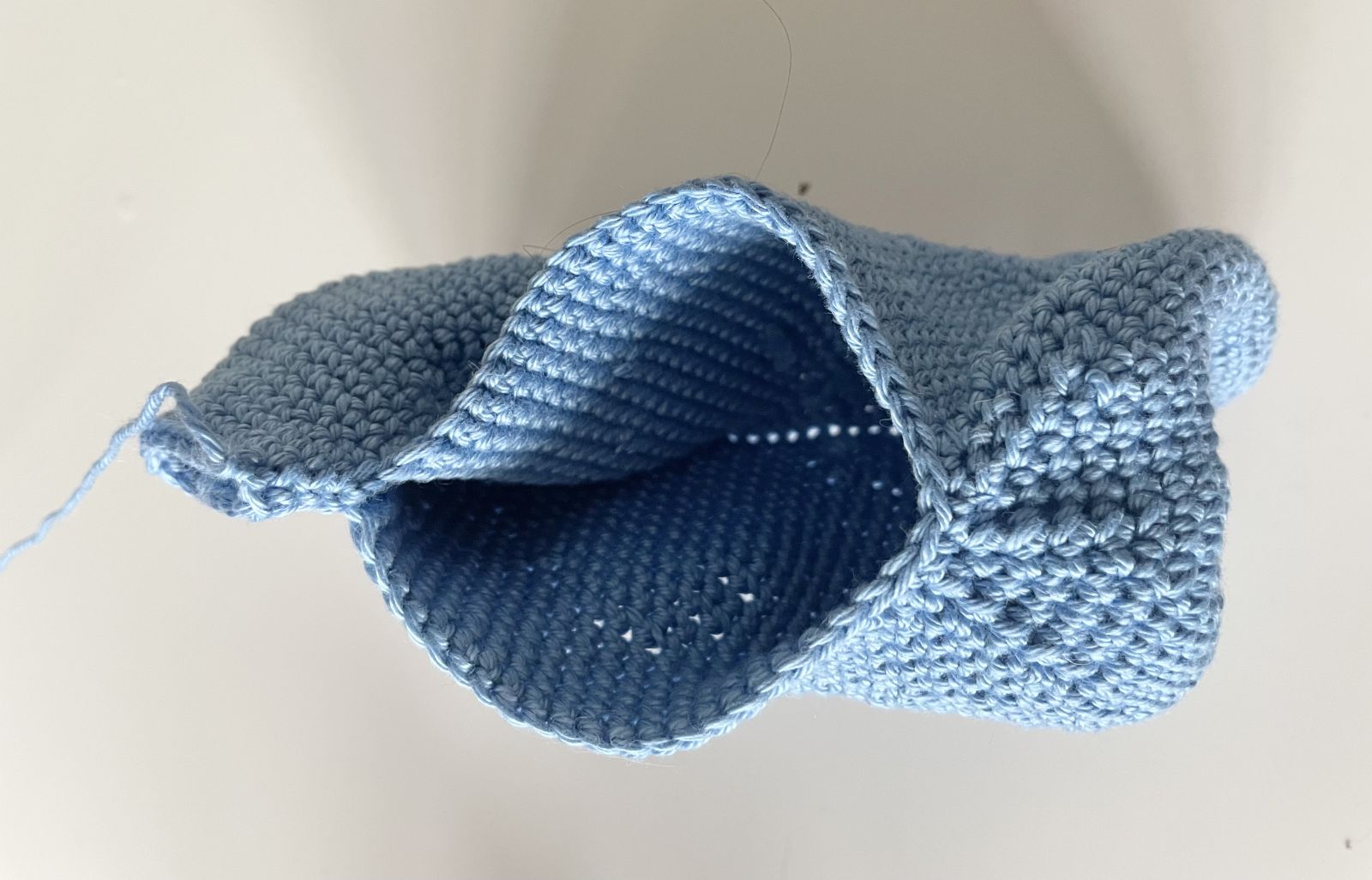 Blog-Inhaltsbild für 'Kostenlose Häkelanleitung für eine süße Amigurumi Katze'