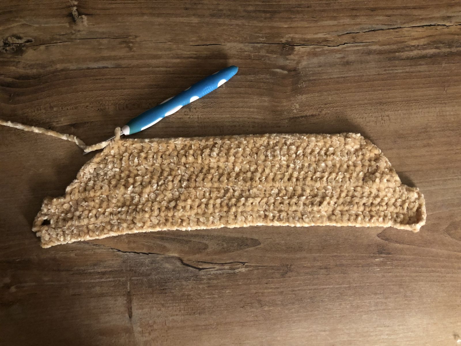 Blog content image for 'The right yarn for babies - crochet baby scarves'