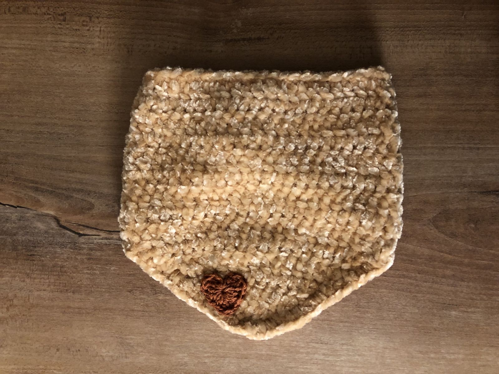 Blog content image for 'The right yarn for babies - crochet baby scarves'