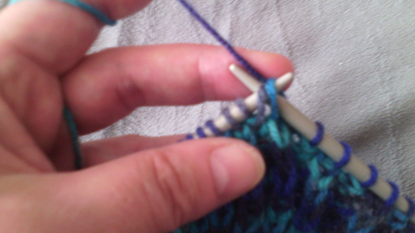 Blog-Inhaltsbild für 'Schöner warmer Schal selbstgemacht'