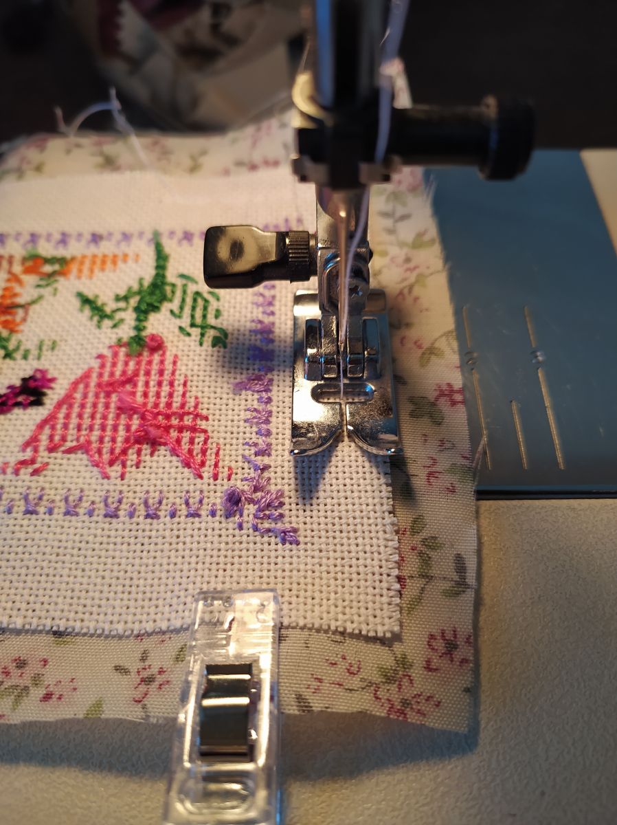 Blog-Inhaltsbild für 'Freebie - Kreuzstich Ostern - Osterhase'