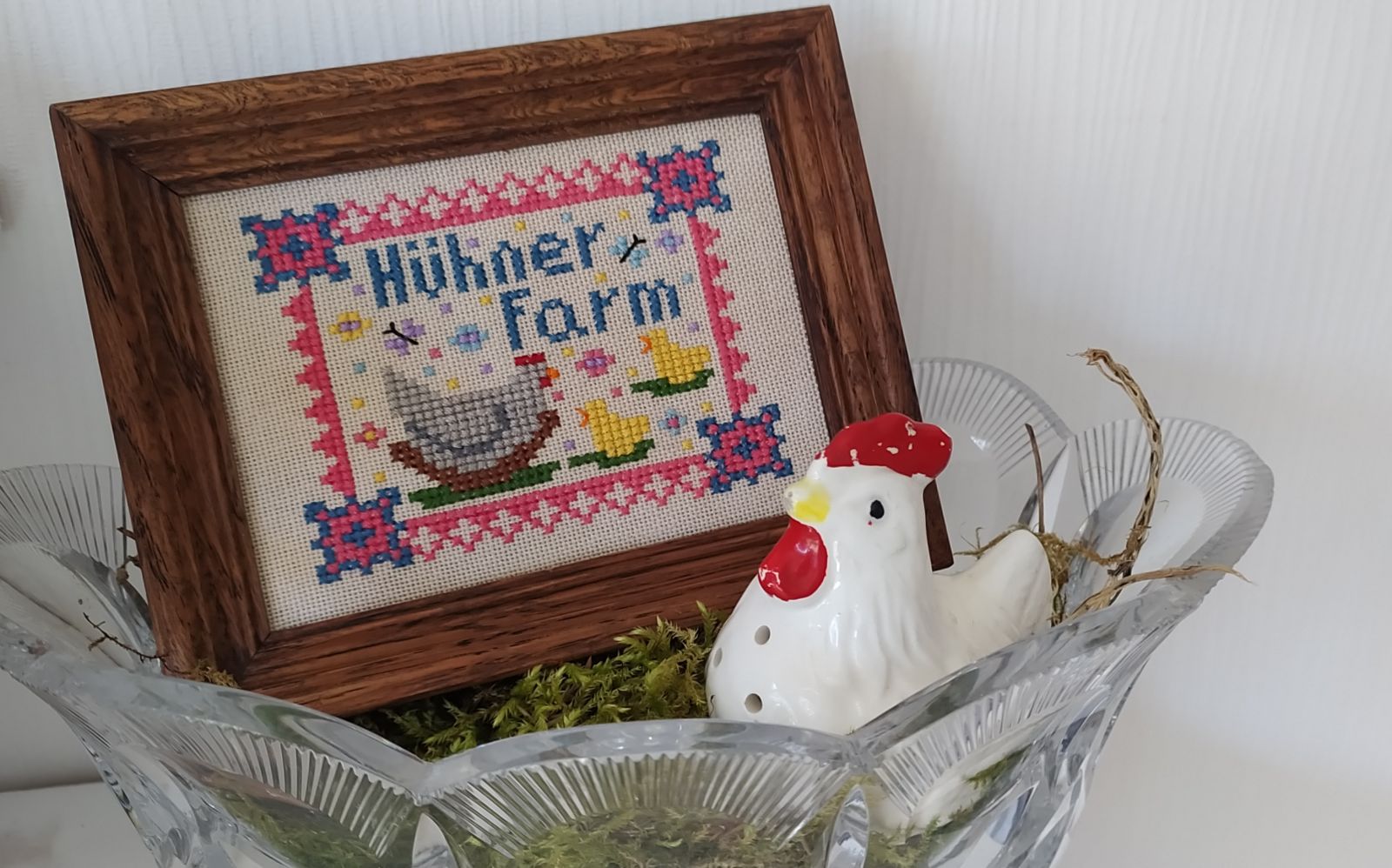 Blog-Inhaltsbild für 'Freebie - Kreuzstich Pauline auf der Hühner-Farm'