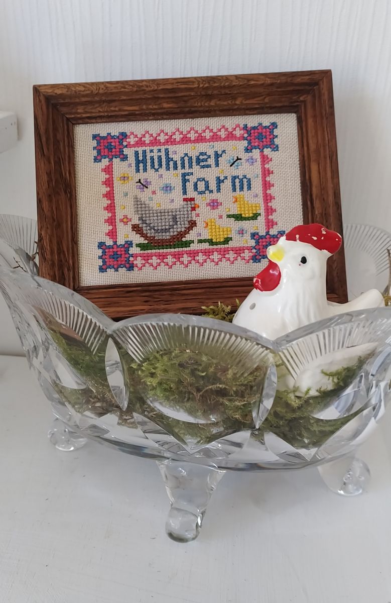 Blog-Inhaltsbild für 'Freebie - Kreuzstich Pauline auf der Hühner-Farm'