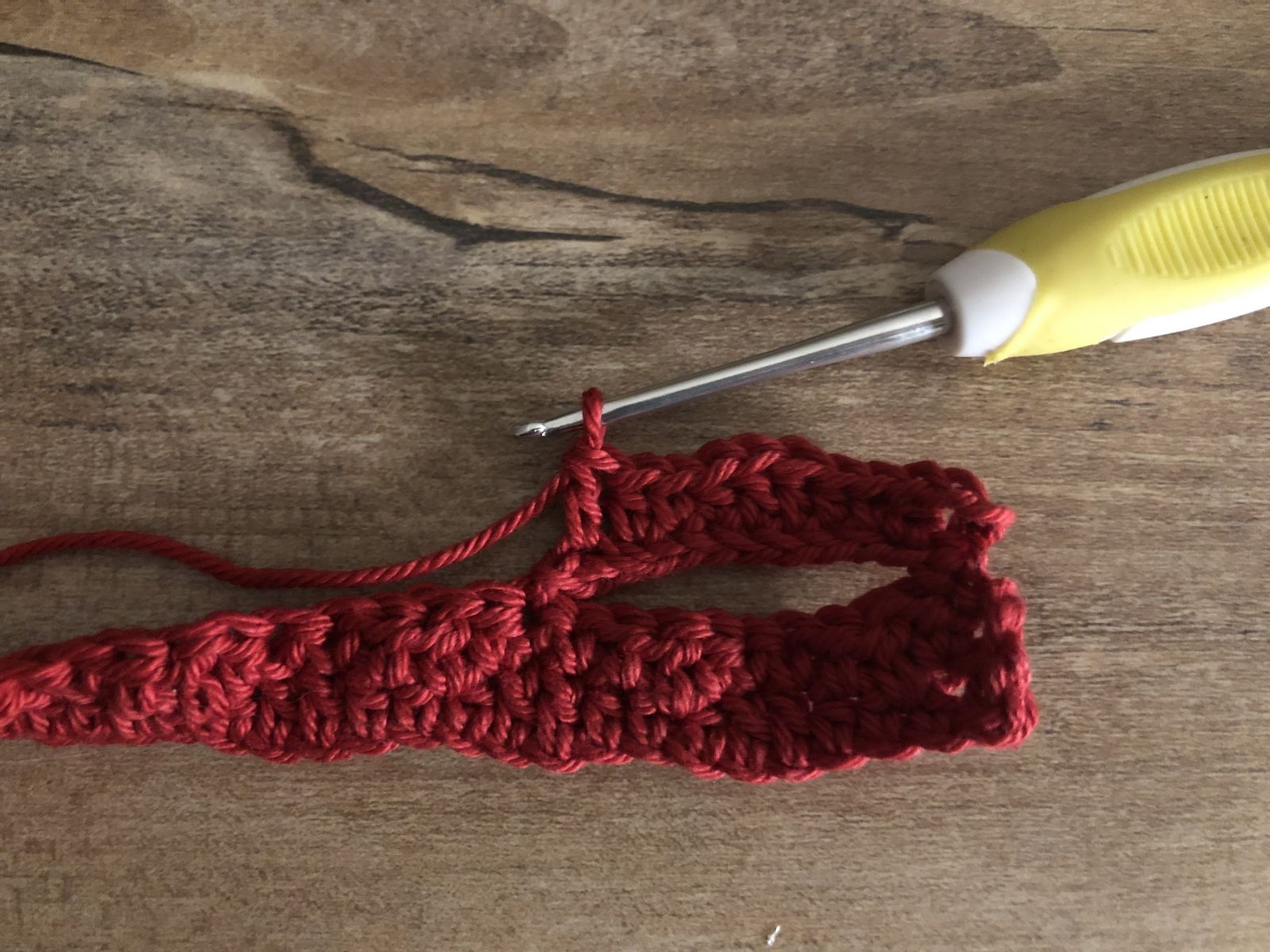 Blog-Inhaltsbild für 'Mit ganz viel Liebe einen Liebesbriefhalter häkeln'