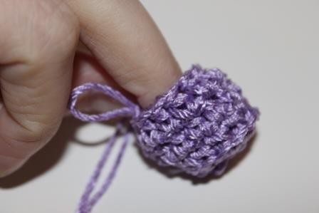 Blog-Inhaltsbild für 'Gratis Häkelanleitung für einen Mini-Handtaschenbeutel als Schlüsselanhänger'