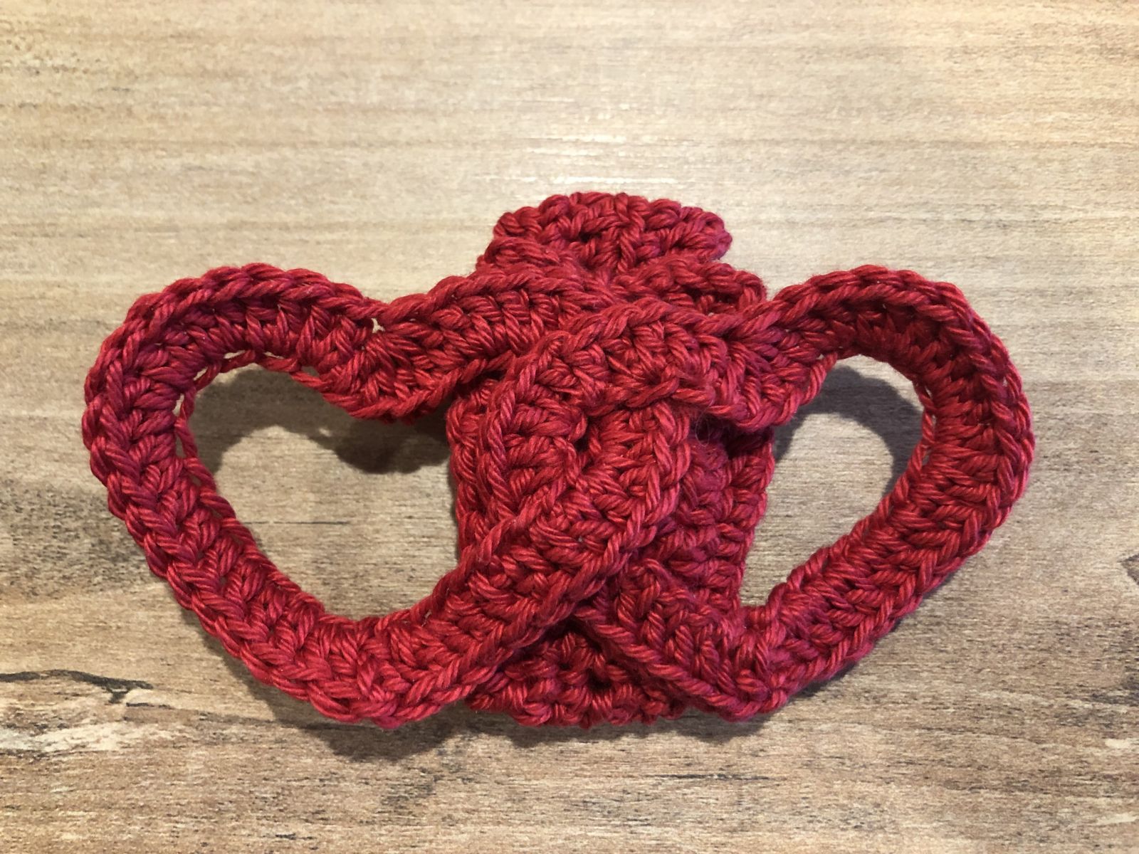 Blog-Inhaltsbild für 'Crochet a loveletter holder with lots of love'
