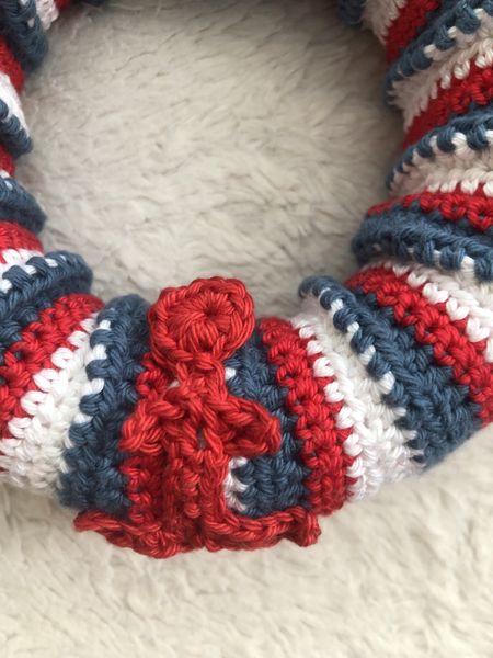 Blog-Inhaltsbild für 'Häkelanleitung maritimer Kranz'