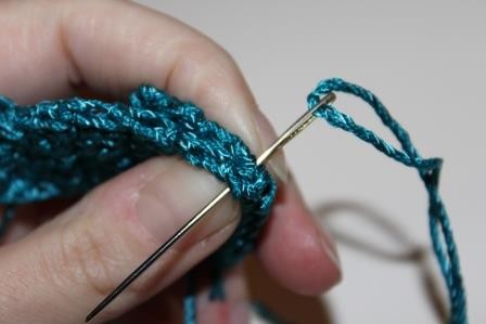 Blog-Inhaltsbild für 'Gratis Häkelanleitung für eine Mini Clutch als Schlüsselanhänger'