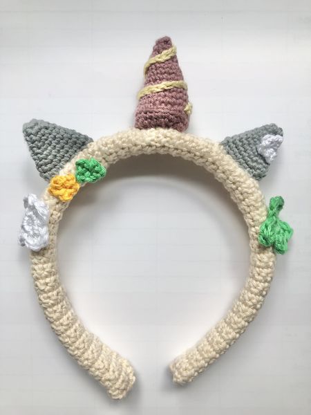 Blog-Inhaltsbild für 'Häkelanleitung Einhorn-Haarreifen'