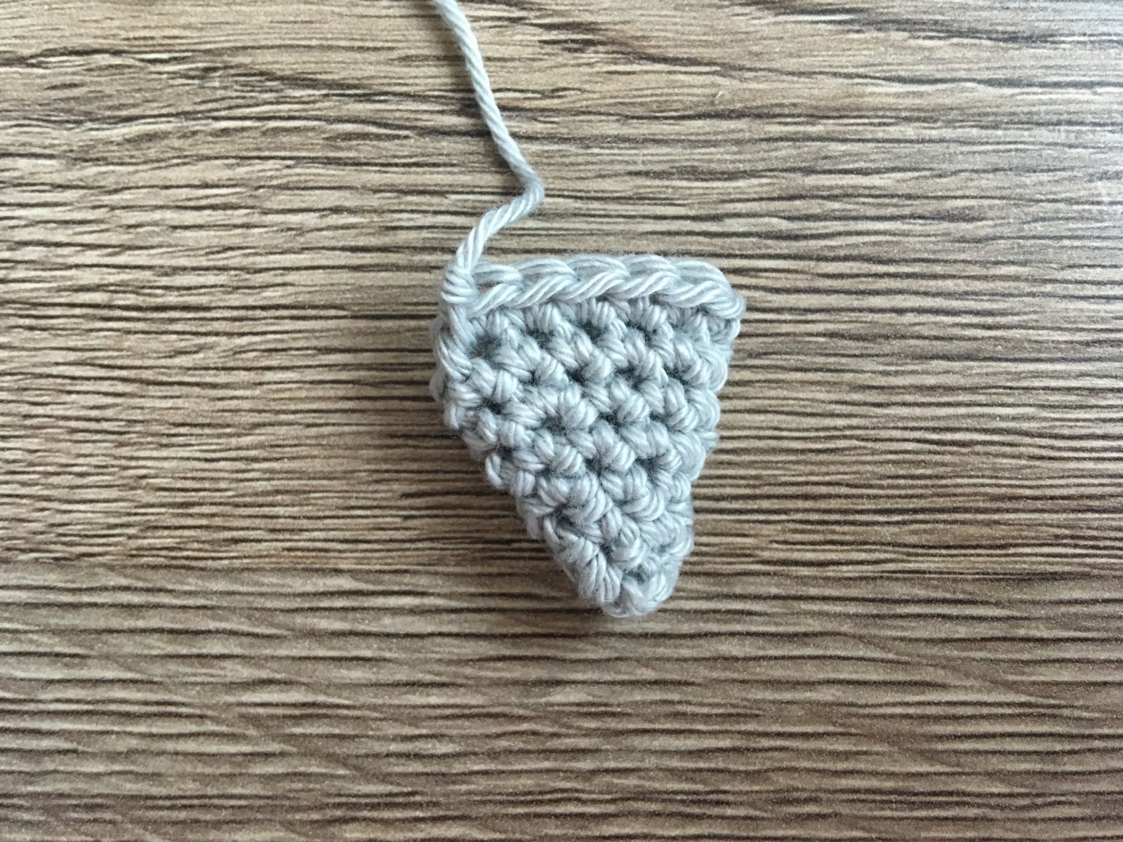 Blog-Inhaltsbild für 'Schmusepinguin, kostenlose Häkelanleitung'