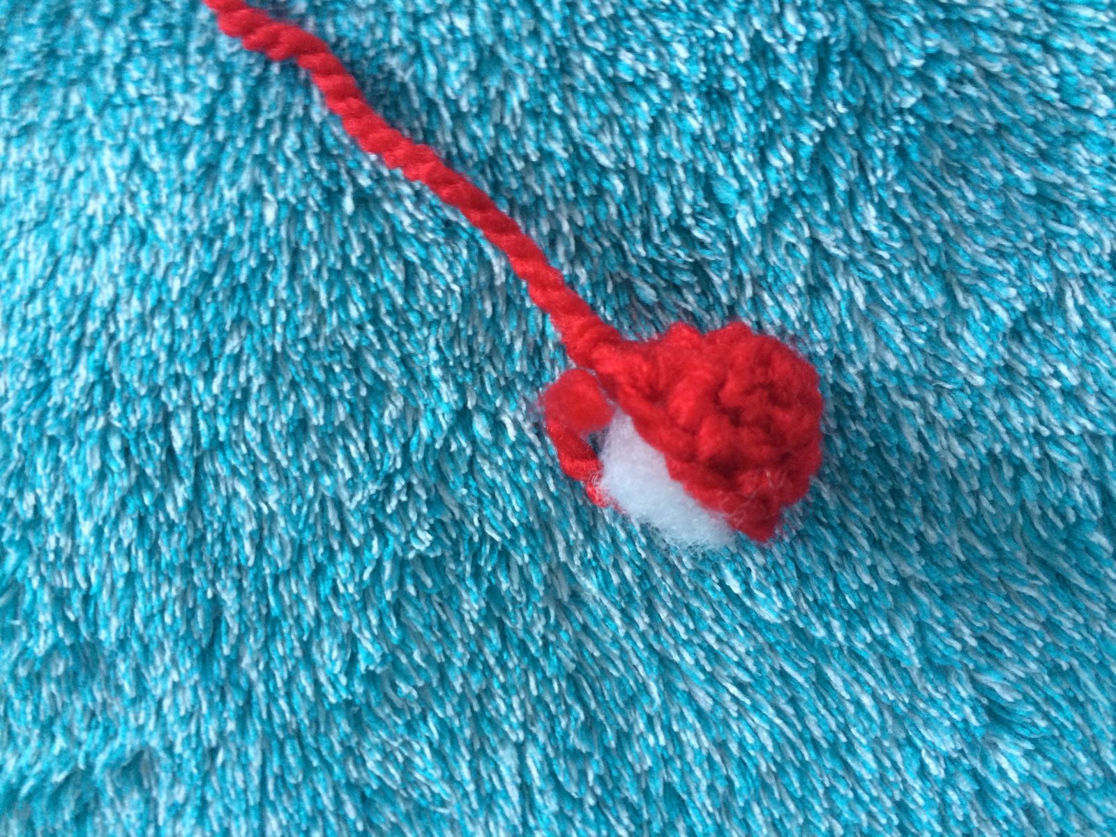 Blog-Inhaltsbild für 'Schneemann Snowy, kostenlose Häkelanleitung'