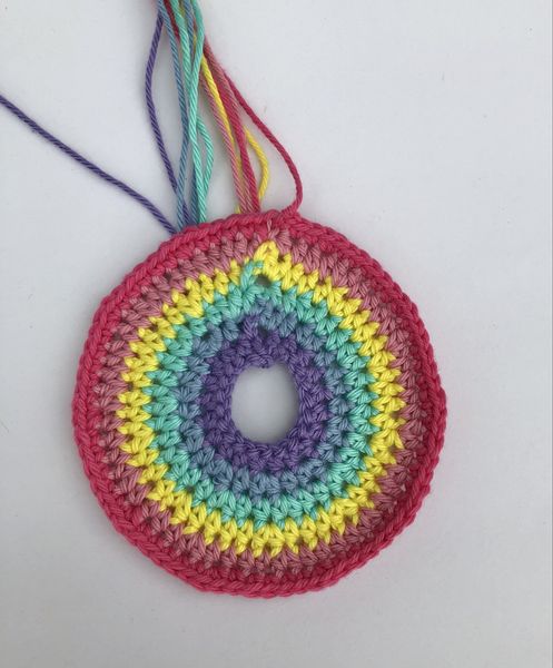 Blog-Inhaltsbild für 'Häkelanleitung Elefanten-Kranz'