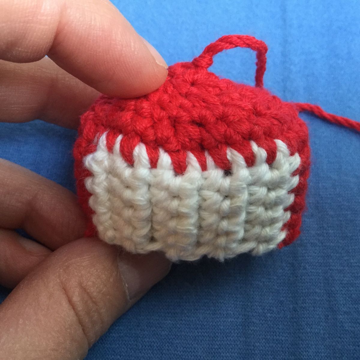 Blog-Inhaltsbild für 'kostenlose Häkelanleitung Amigurumi Roboter'