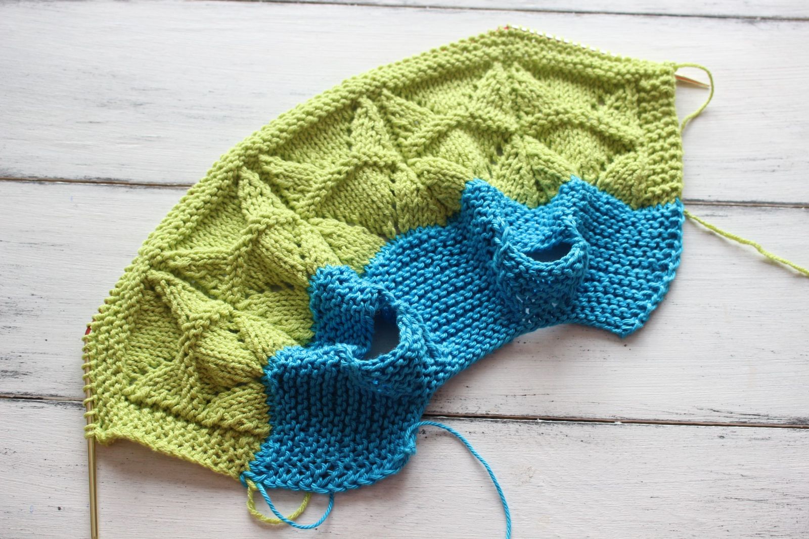 Blog-Inhaltsbild für 'Kostenlose Strickanleitung für Puppenkleid'