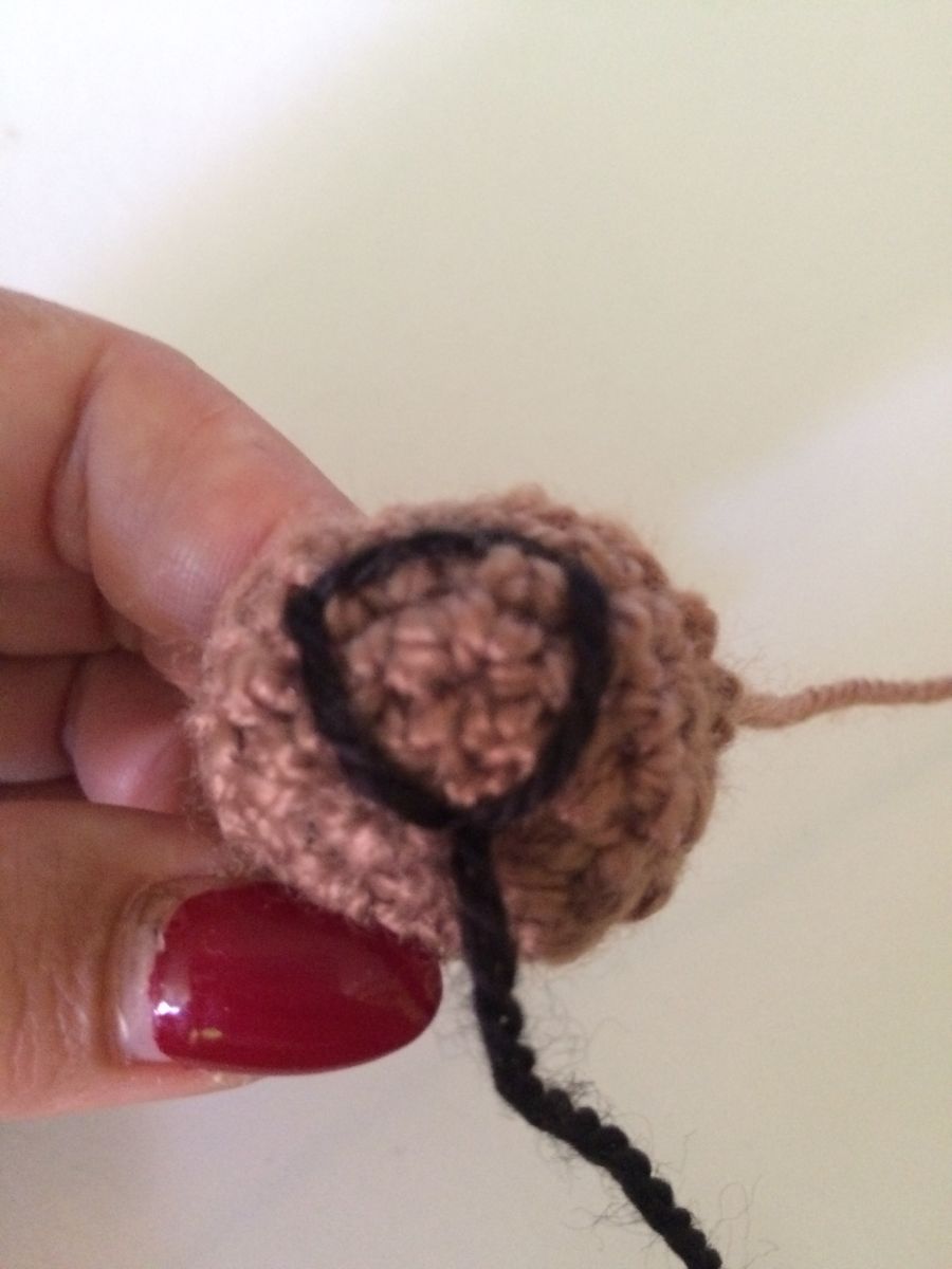 Blog-Inhaltsbild für 'Kostenlose Häkelanleitung - Kleines Fan-Bärchen'