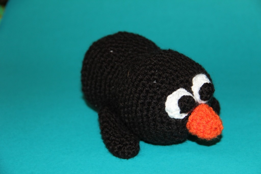 Blog-Inhaltsbild für 'Kostenlose Häkelanleitung - Kleiner Pinguin und sein Kuschelstern'