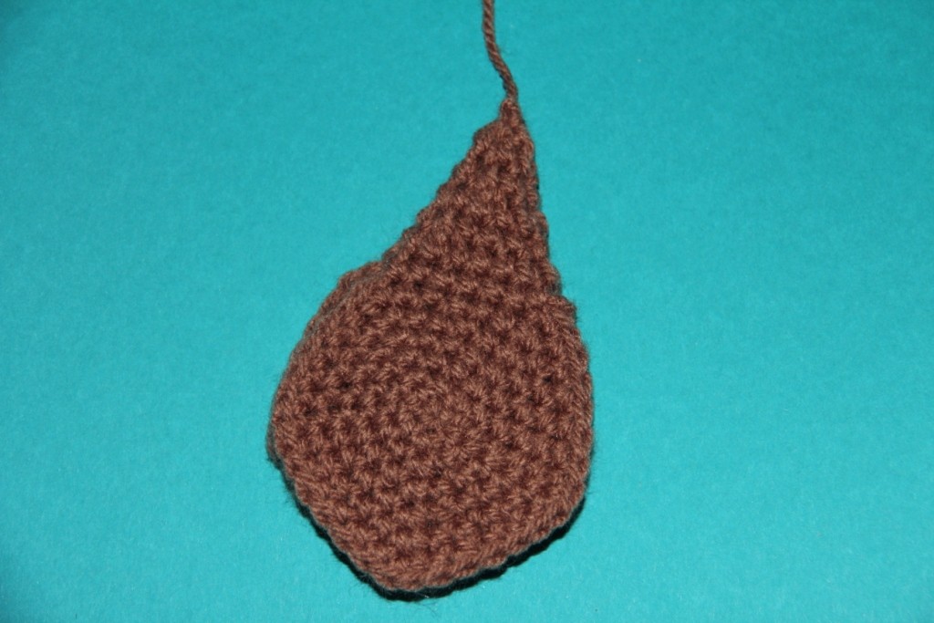 Blog-Inhaltsbild für 'Kostenlose Häkelanleitung - Kleine gehäkelte Lebkuchenanhänger'