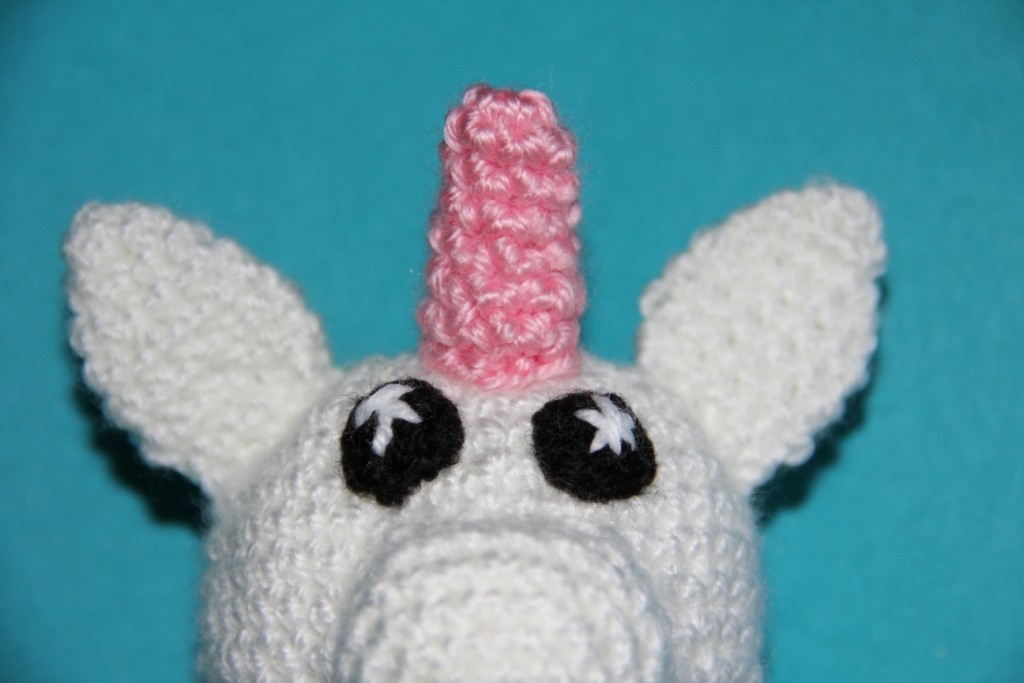 Blog-Inhaltsbild für 'Kostenlose Häkelanleitung - Kleines Einhorn'