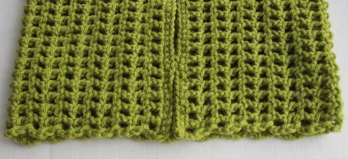 Blog-Inhaltsbild für 'Kostenlose Häkelanleitung: Kissen mit Fransen aus Wollresten - für Häkelanfänger geeignet'