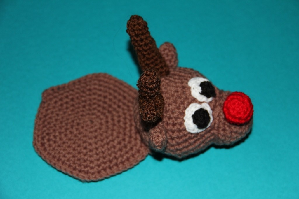 Blog-Inhaltsbild für 'Kostenlose Häkelanleitung - Geschenkidee - Kleines Rentier als Untersetzer'