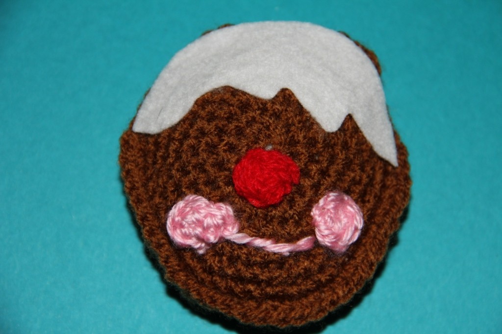 Blog-Inhaltsbild für 'Kostenlose Häkelanleitung - Kleine gehäkelte Lebkuchenanhänger'