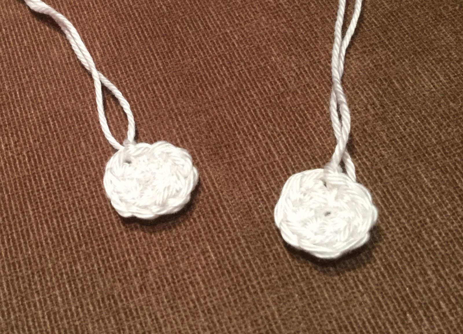 Blog-Inhaltsbild für 'kostenlose Häkelanleitung Wendeküken „Pieps“'