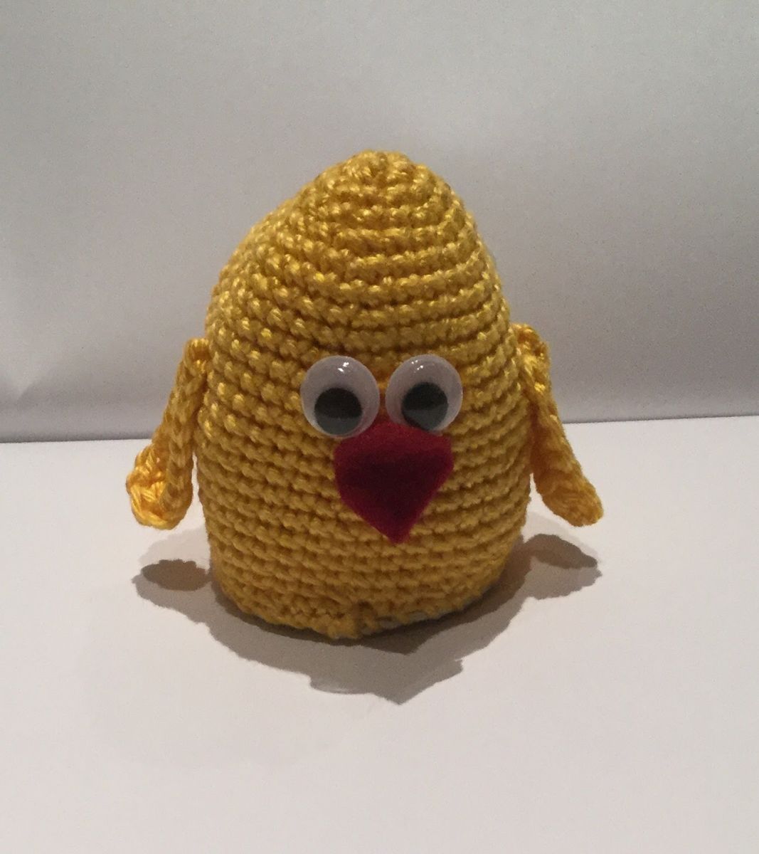 Blog-Inhaltsbild für 'kostenlose Häkelanleitung Wendeküken „Pieps“'