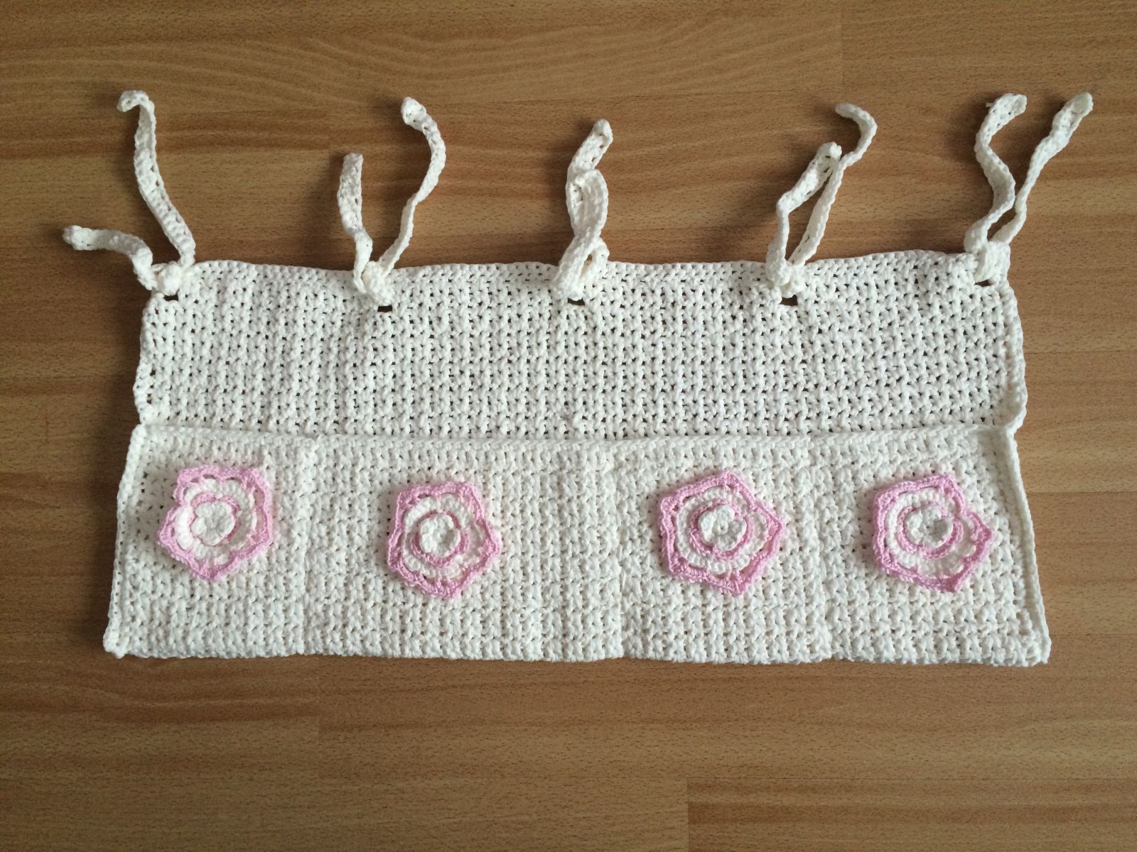 Blog-Inhaltsbild für 'Laufgitterorganizer, kostenlose Häkelanleitung von Wolldiamant'