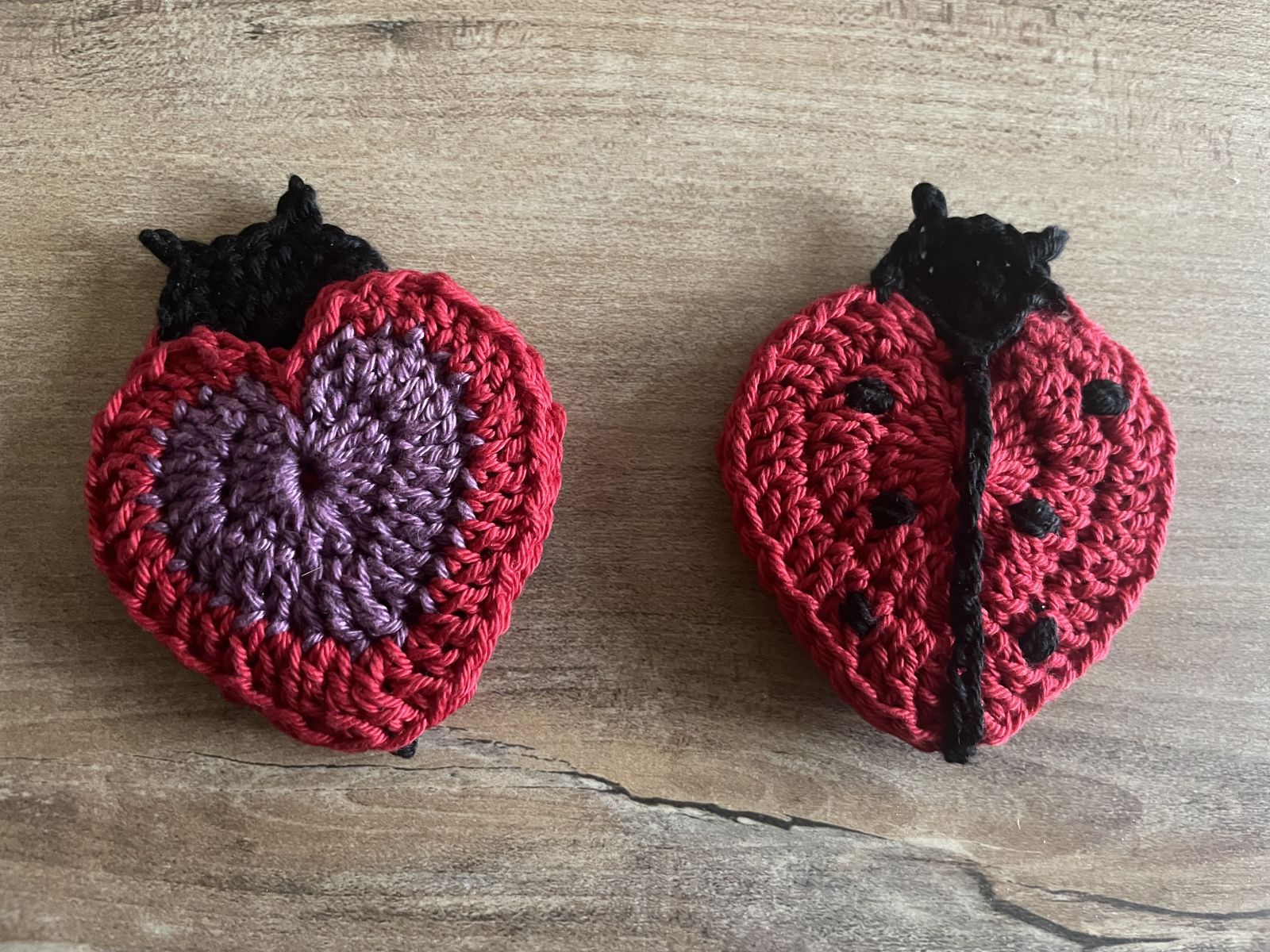 Blog content image for 'Crochet fun for the whole family: free instructions for ladybugs for windows and memory game'