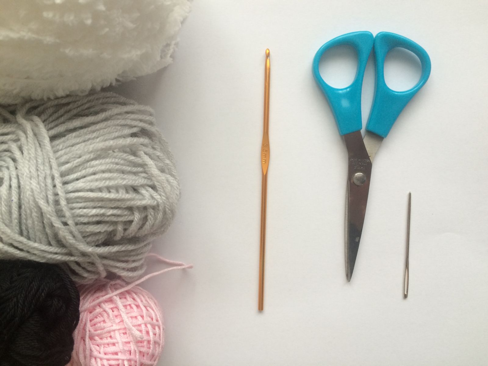 Blog-Inhaltsbild für 'Stirnband Hasi, kostenlose Häkelanleitung'