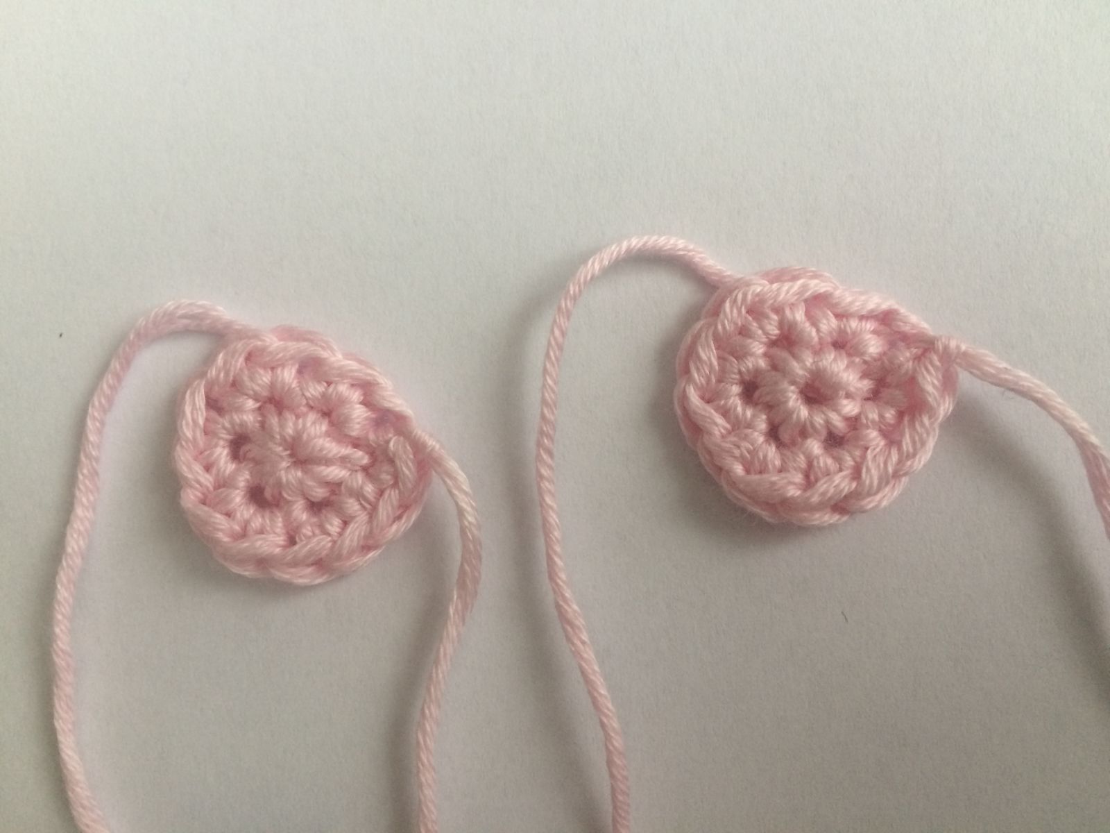 Blog-Inhaltsbild für 'Stirnband Hasi, kostenlose Häkelanleitung'