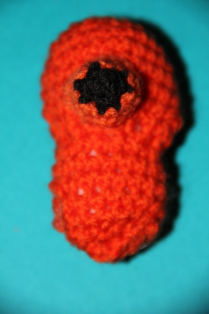 Blog-Inhaltsbild für 'Kostenlose Häkelanleitung - Kleiner Fuchs als Schlüsselanhänger oder Taschenbaumler'